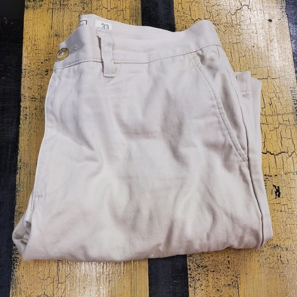 🤴👖 Old Navy Classic Khaki Dress pants 33 x 32
